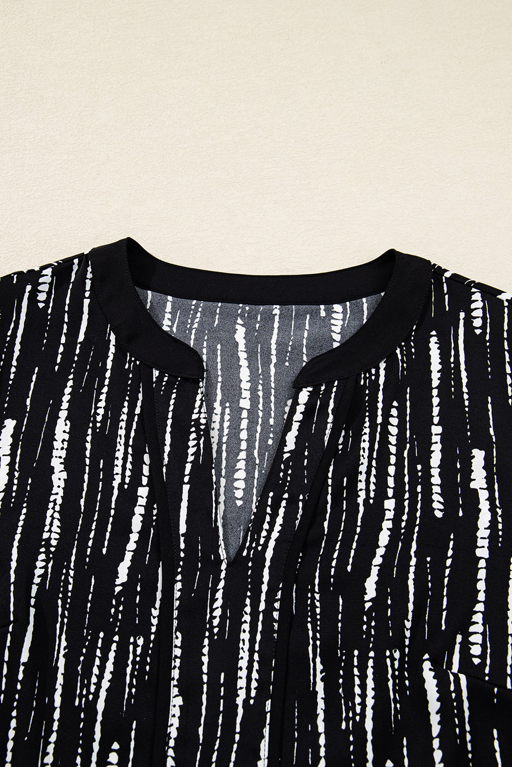 White Abstract Print V-neck Long-sleeve Blouse