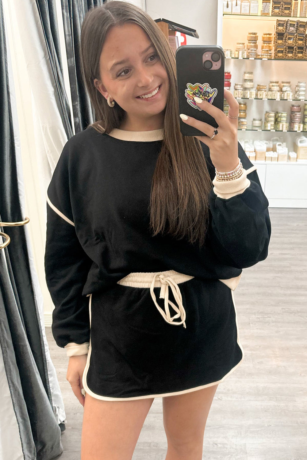 Black Contrast Trim Loose Pullover and Lace-up Waist Skort Set