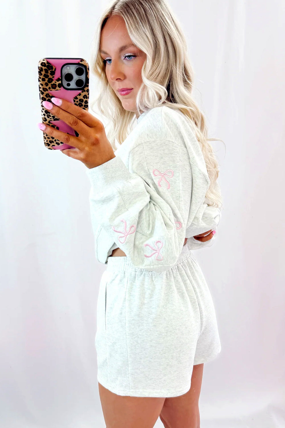 Sachet Pink Bow Embroidery Long Sleeve Pullover and High Waist Shorts Set