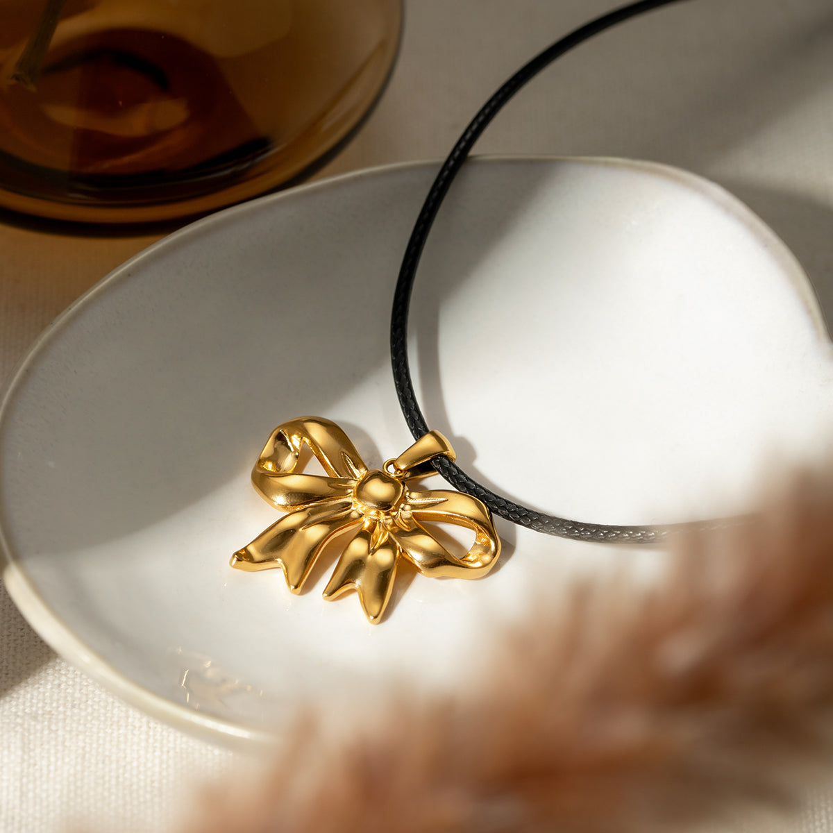 Gold-Plated 18k Bow Pendant Necklace