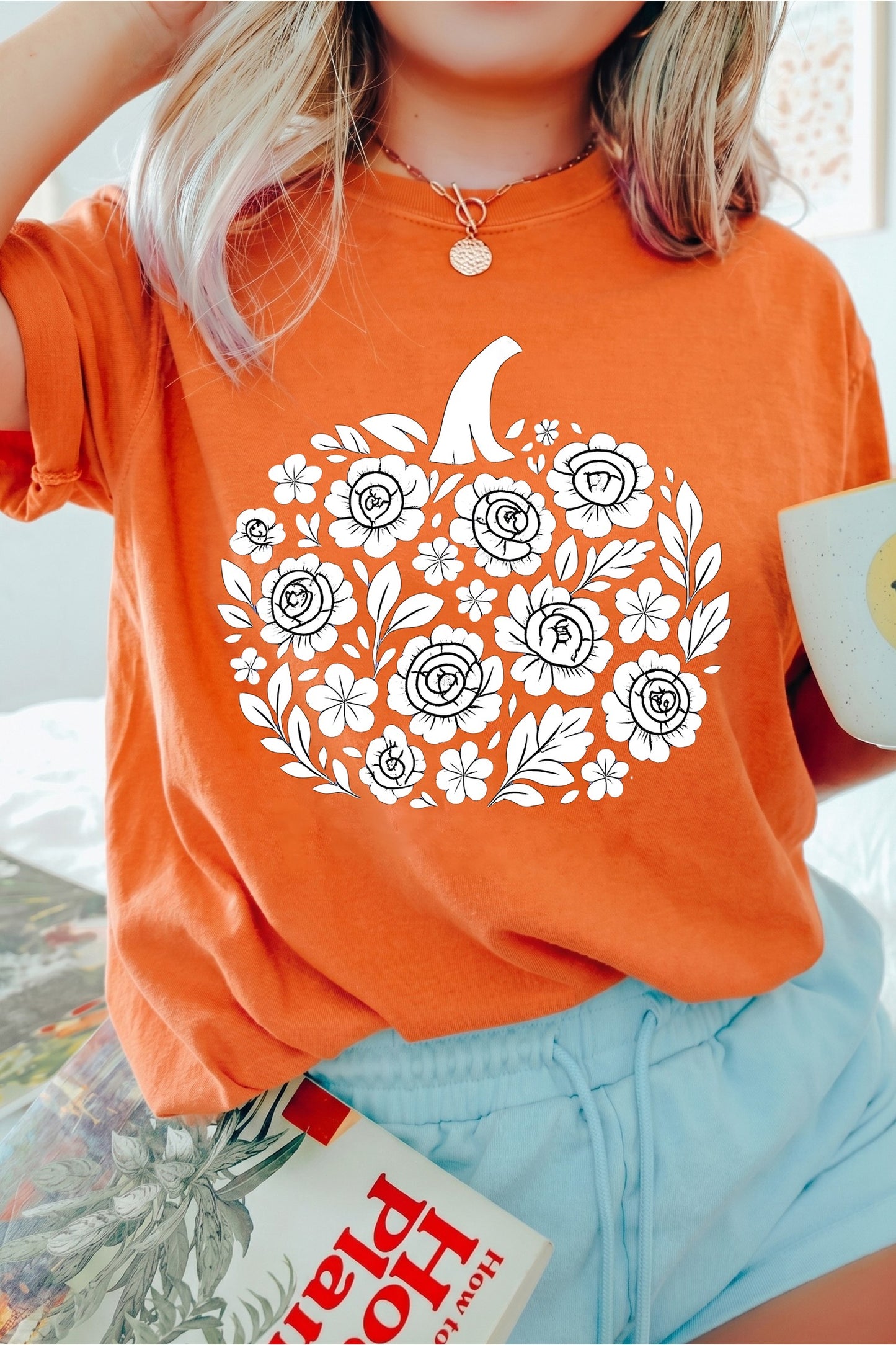 Orange Floral Pumpkin Graphic Cuffed Sleeve Casual T Shirt