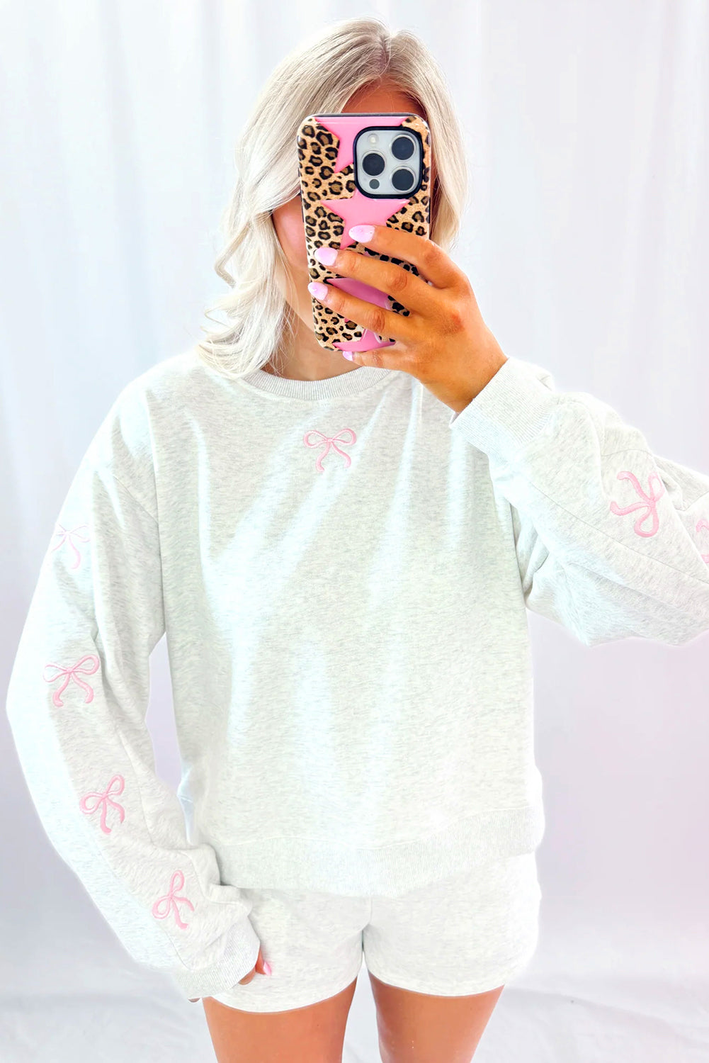 Sachet Pink Bow Embroidery Long Sleeve Pullover and High Waist Shorts Set