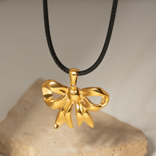 Gold-Plated 18k Bow Pendant Necklace