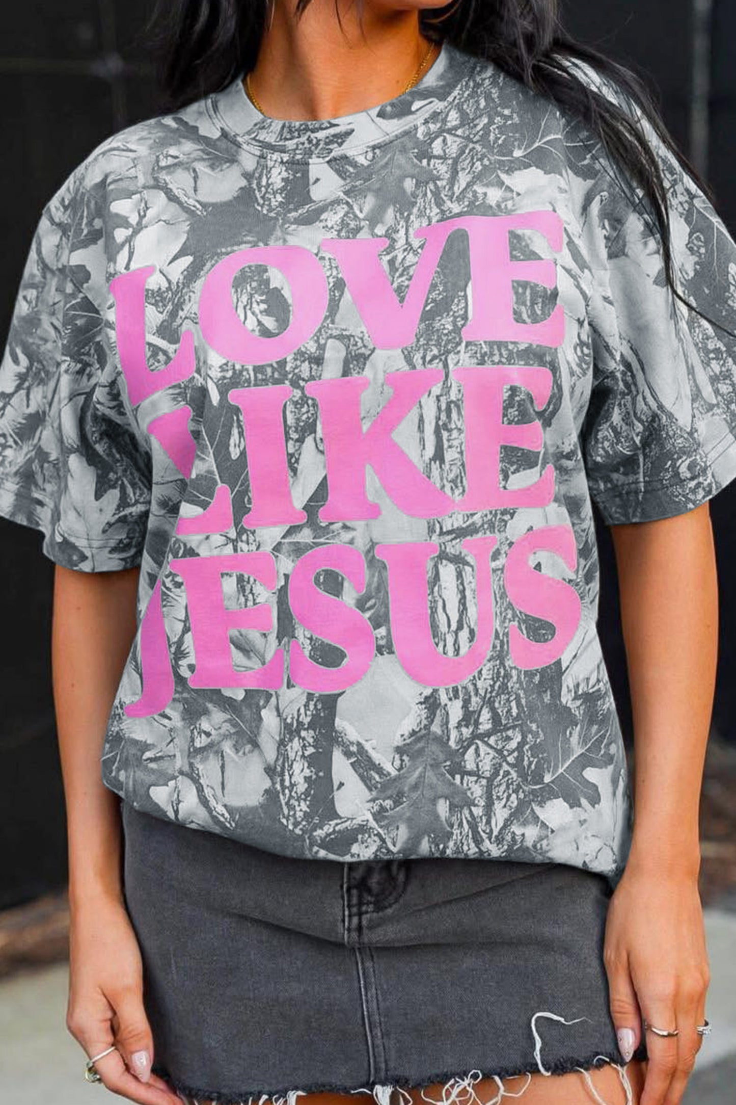 Camo Woodland LOVE LIKE JESUS Casual Tee
