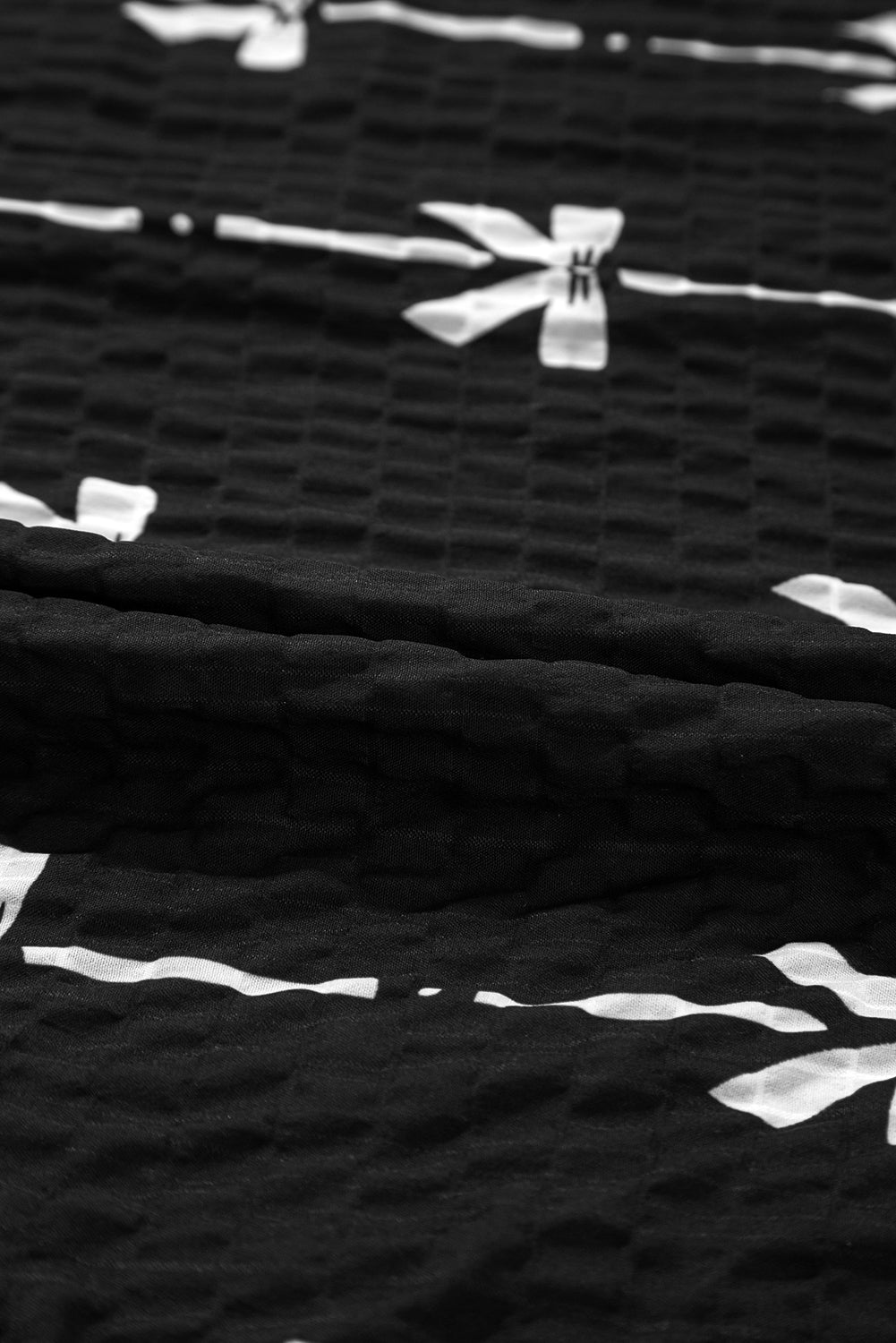 Beige Bow Print Striped Puff Short Sleeve Blouse