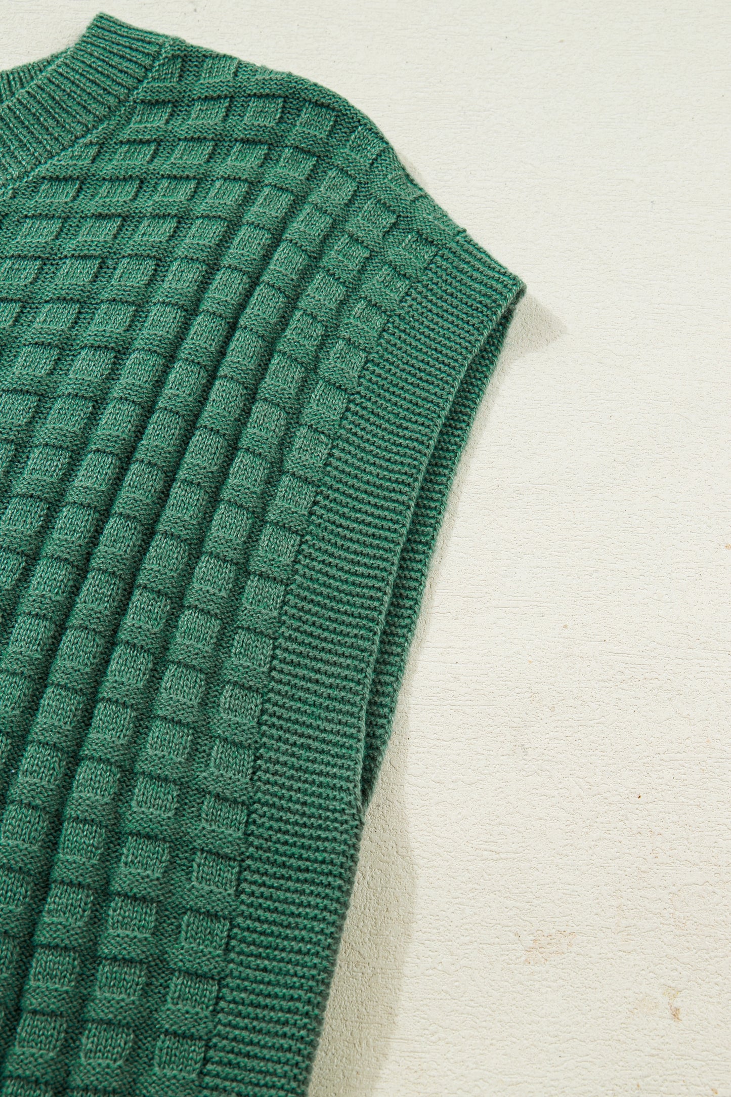 Black Solid Color Round Neck Textured Short Sleeve Sweater