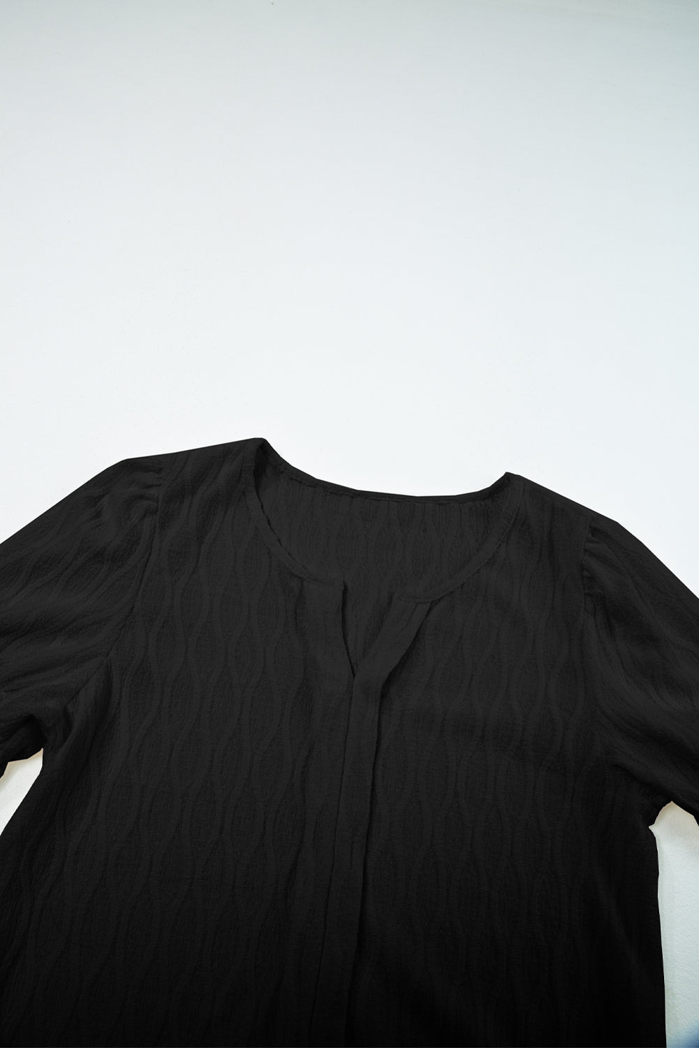 Lilac Solid Color Textured Notched Neck Puff Sleeve Blouse