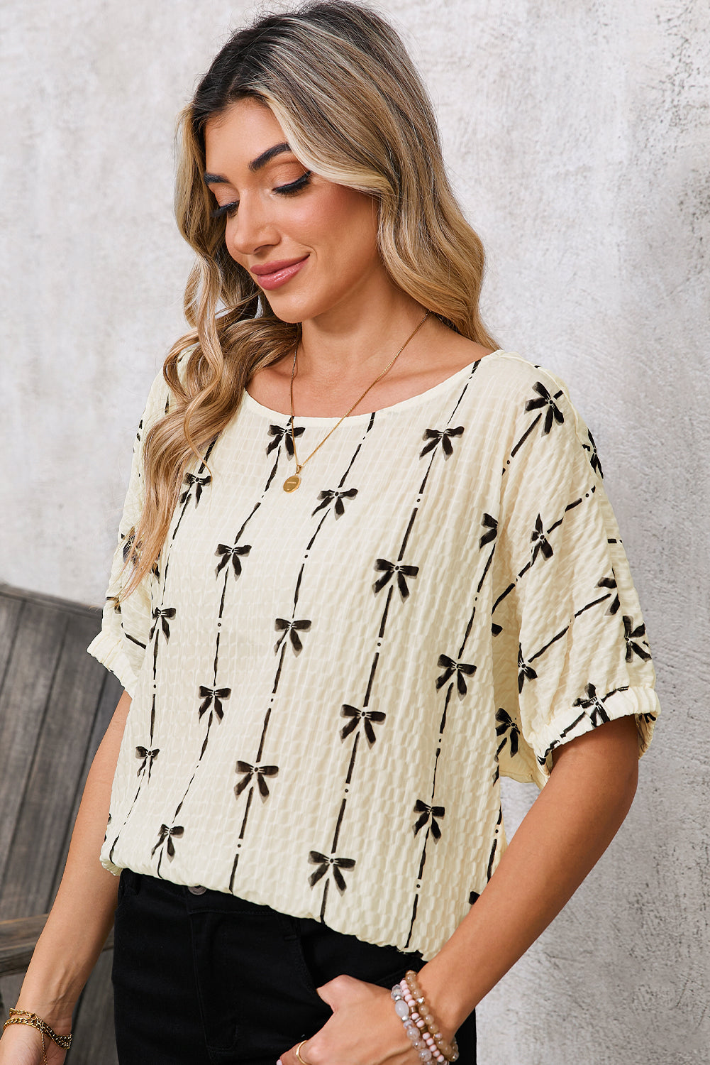 Beige Bow Print Striped Puff Short Sleeve Blouse